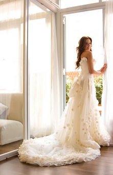 Piękna suknia ślubna