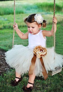 30/ model Dear Lillie