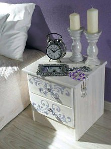 szafka w reliefowe wzory