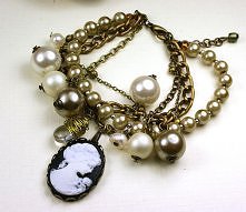 Kamea bransoletka w stylu retro