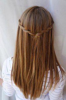 rozpuszczone wlosy + zawija...