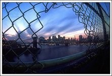 Tak blisko, a tak daleko