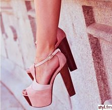 najnowszy trend na wiosne/ lato ! <3