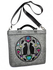 Filcowa torebka z haftem i ...