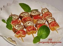 Naleśnikowe szaszłyczki