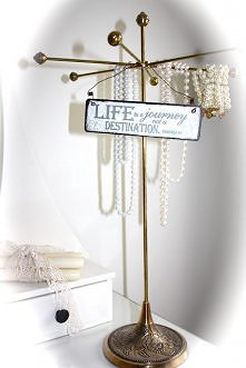 stojaczek na bużuterię