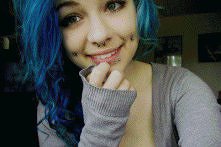 dużo kolczyków ale ładnie t...