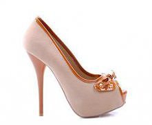 CZUŁENKA Z KOKARDKĄ