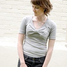 t-shirt with bow