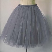 Spódnica tiulowa za kolano - na zamówienie