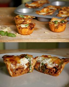 Mini lasagne w formie muffinkowej