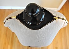 Fajny pomysł na zwykłą bluzkę