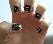 gorsecikowe paznokcie :D