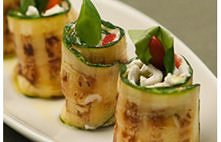 Grillowane roladki z cukinii i serka