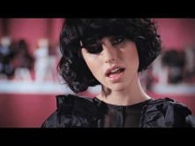 Kimbra - "Settle D...