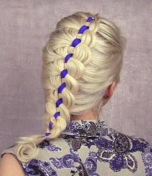 cudo fryzurka:) Chce taką:)