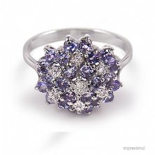 Wyjątkowy pierścionek w formie bukietu kwiatów. Unikalne połączenie tanzanitów i brylantów. Kolekcja Impressimo.