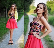 kwiaty i gorset cudo :P