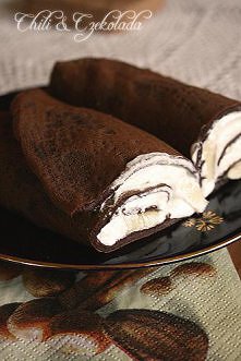 Czekoladowe naleśniki z bananami