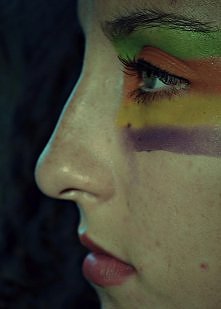 makijaż: flaga w paski