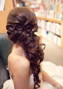 Genialna fryzura np. na wes...