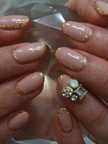 Nude z połyskiem złota :)