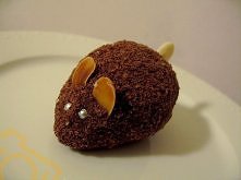 Taaaaaka bajaderka, że aż żal ją zjeść.