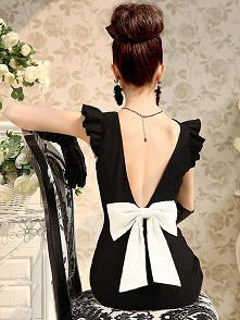 cudowny tył sukienki