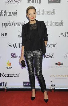 skóra, koronka, czerń- eleg...