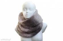 Beżowy cieniowany otulacz, ocieplacz, komin, tuba wykonany na drutach