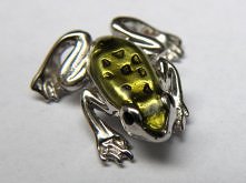 broszka srebrna żabka z emalią