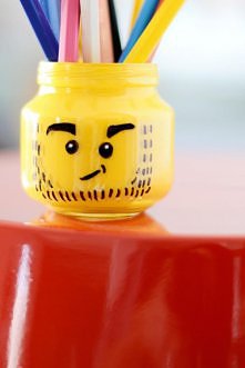 Wystarczy zwykły słoiczek i trochę farby