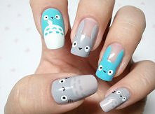 totoro nails