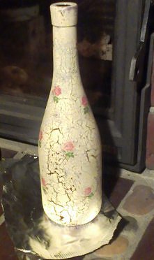 Butelka po winie ozdobiona metodą decoupage :)