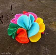 Broszka multikolorowa