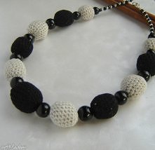 Naszyjnik szydełkowy czarno-srebrny