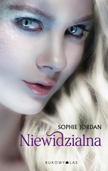 'Niewidzialna' kontynuacja powieści 'Ognista' ;*
uwielbiam czytać książki a wy.? :P