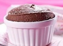 Czekoladowy suflet

masło
10g cukru
20g czekolady 60%, startej na tarce

100g...