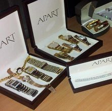 piękne gdybym dostała chociaż jeden to już bym się w życiu na randkę nie spóźniła :)