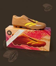 czekoladowy but piłkarskixD