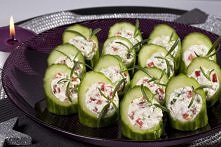 Ogórki nadziewane warzywnym...
