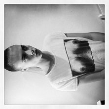 też chcę taki t-shirt, trochę kontrowersji w szkole nigdy nie zawadzi ;>