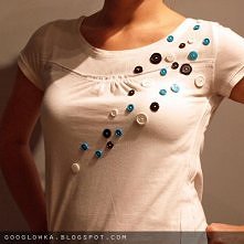 Jak ożywić bluzkę guziczkami :)