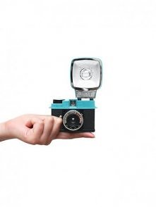 śliczny mini aparat Diana M...