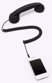 Ciekawe, ale nie wiem w jakim celu przyczepiać słuchawkę do komórki xD