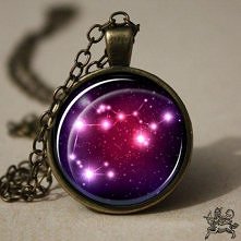 Strzelec (22.11 - 21.12) - ilustrowany wisiorek (proj. Rabilla)