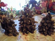 choinki z szyszek i wiewiór...