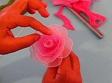 Fabrication d'une rose en collant