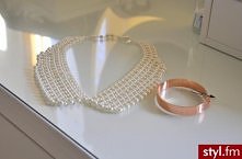 perełkowy kołnierzyk..