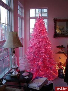 różowa choinka